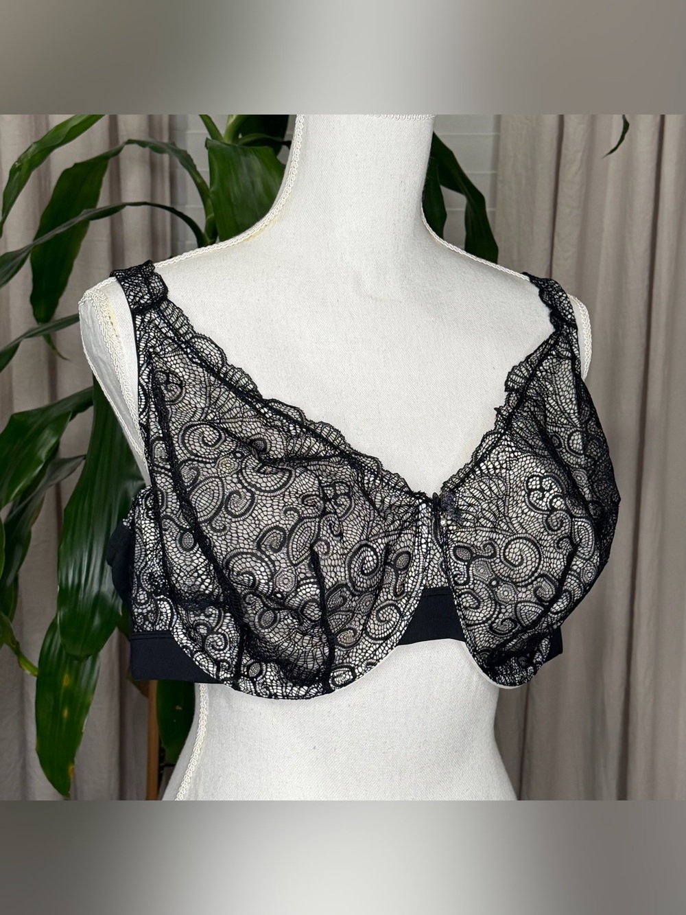 Cacique 44D Unlined Underwire Full Cup Lace Sheer Hook & Eye Bra Black Floral